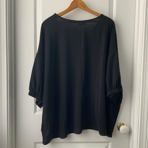 Spin Plus Size Black Short Sleeve Tunic Top NWT - Picture 3 of 8